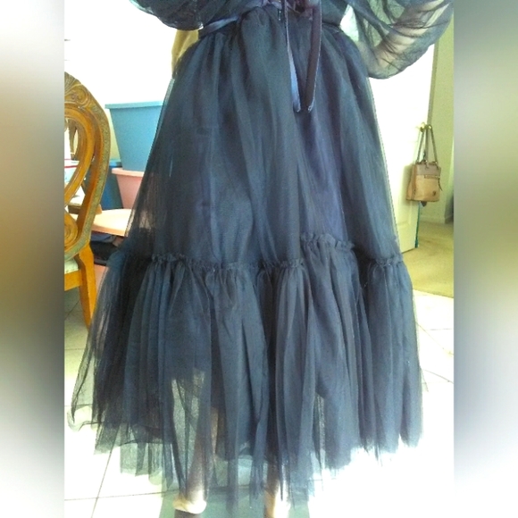BNWOT BOUTIQUE GOTHIC DRESS TULLE / VERY VERY WIDE BOTTOM CORSET TOP(AMAZING) LG - Picture 7 of 15